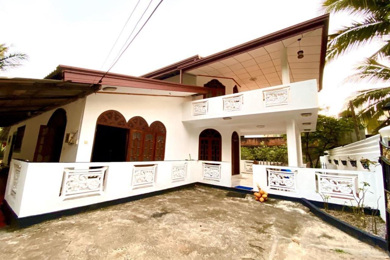 Moragalla Dilu Villa เบอร์อูวาลา ภายนอก รูปภาพ